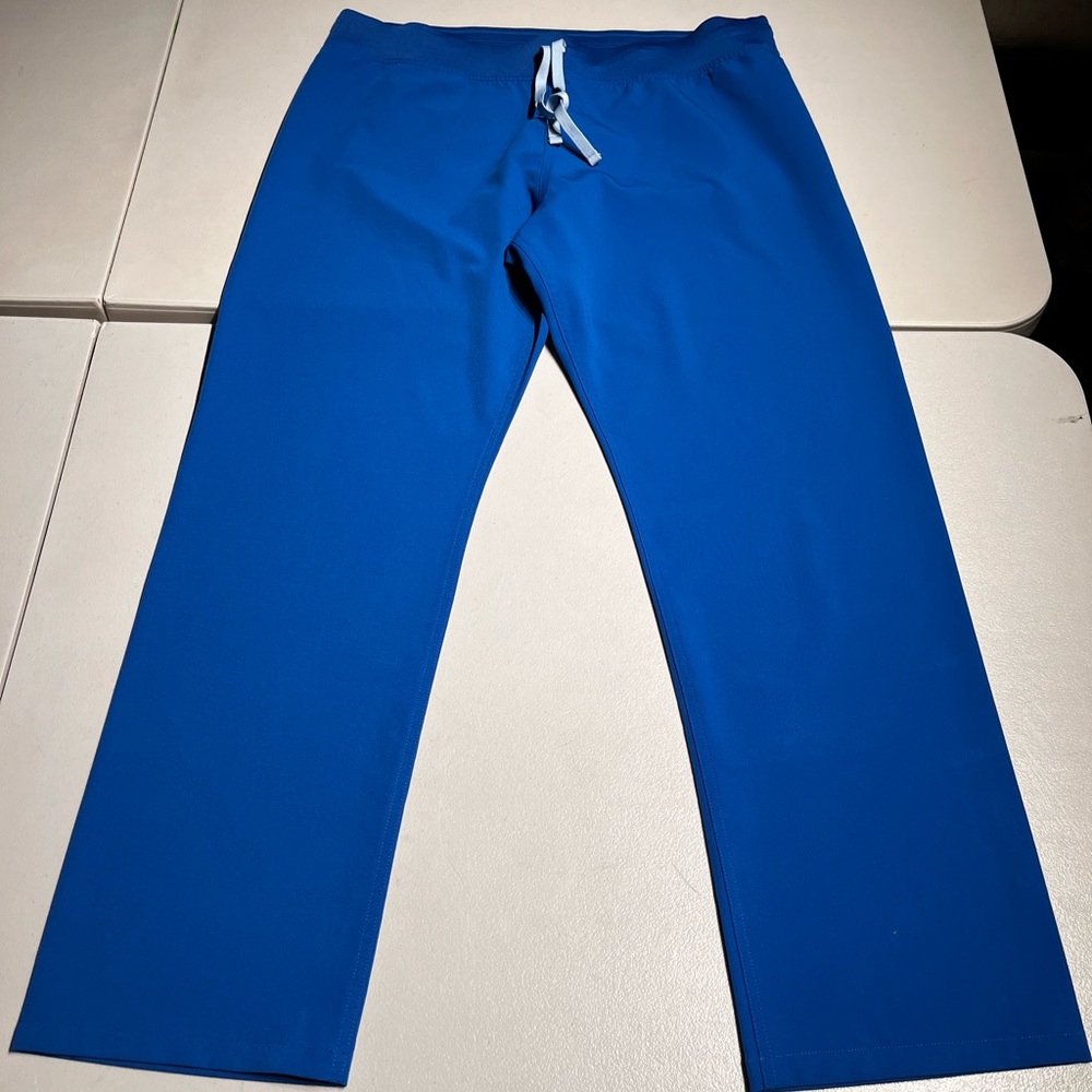 NEW Men's Figs Cairo Cargo Scrub Pants Bright Blue Poly Rayon Size XL NWOT